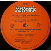 (CMD305) Bassomatic ‎– Funky Love Vibrations